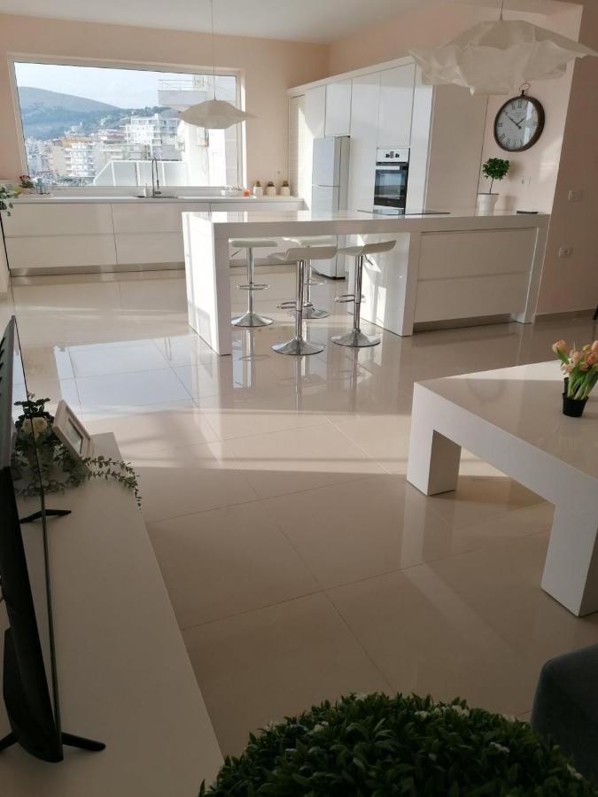 Marianna'S Luxury Apartment Sarandë エクステリア 写真